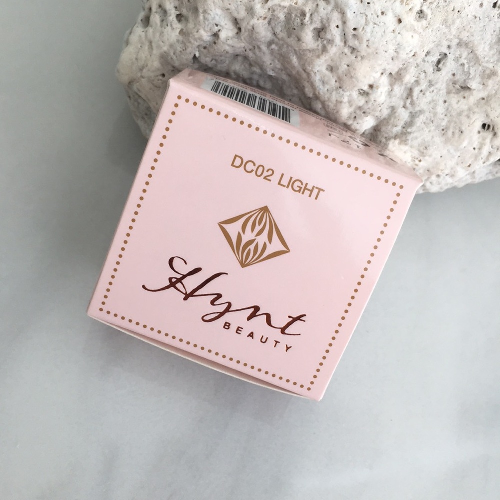 SOLD Hynt beauty Duet Perfecting Concealer